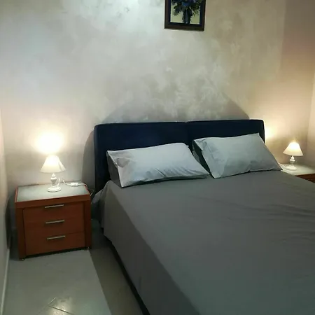 Hotel Delby's House Naples